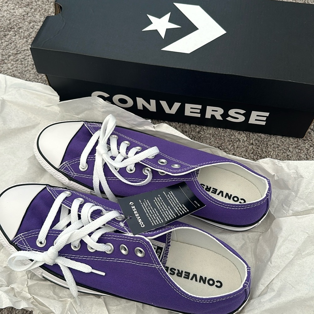 Converse Purple